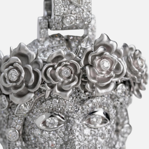 Rose crown front detail, each rose centred with a round diamond